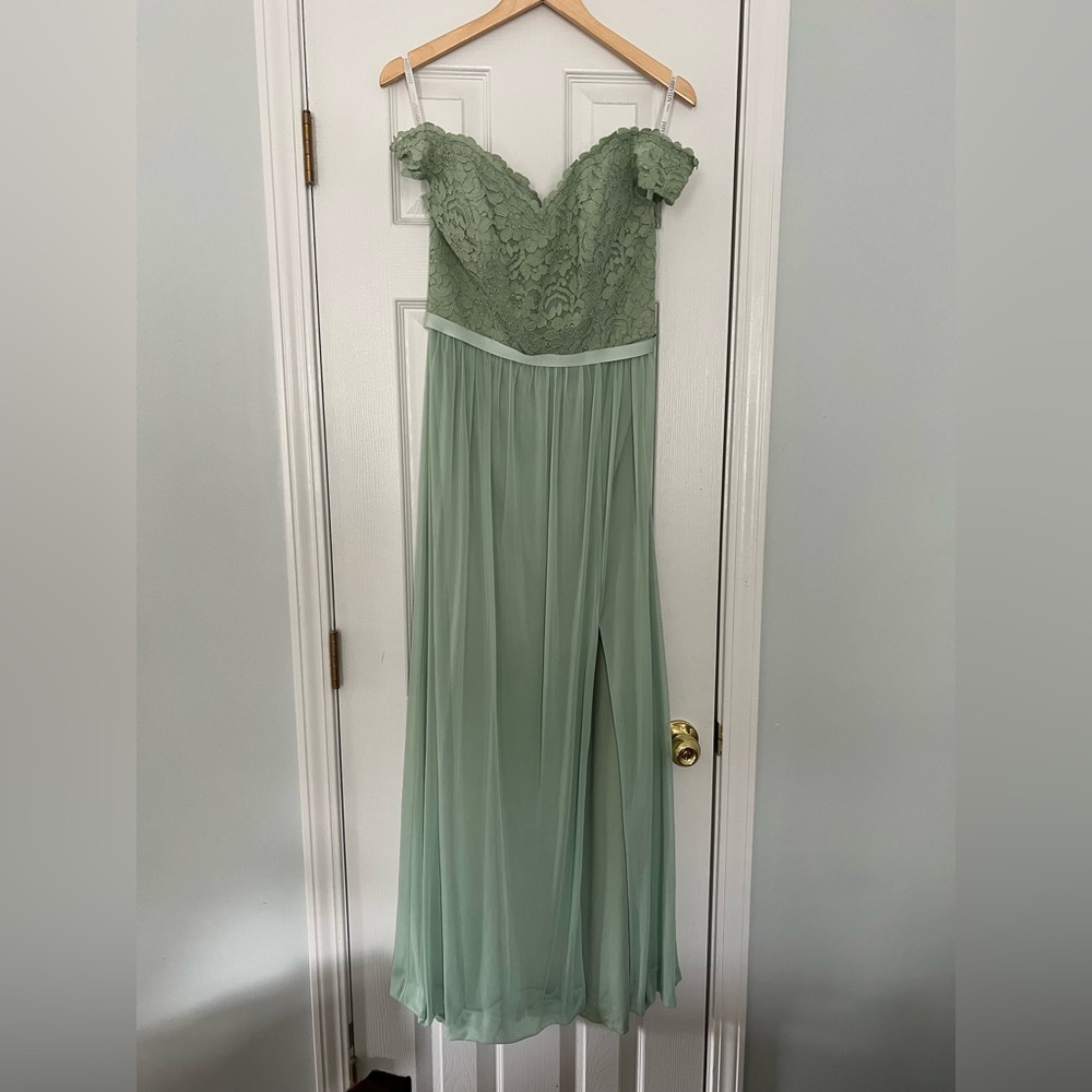 DAVID’S BRIDAL Off the shoulder lace mesh bridesmaid dress in meadow size 6